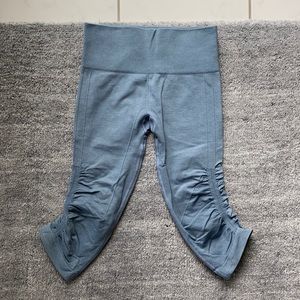 Lululemon in the flow Capri